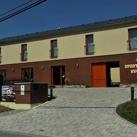 Готель Sport Klub Hvozd Екстер'єр фото